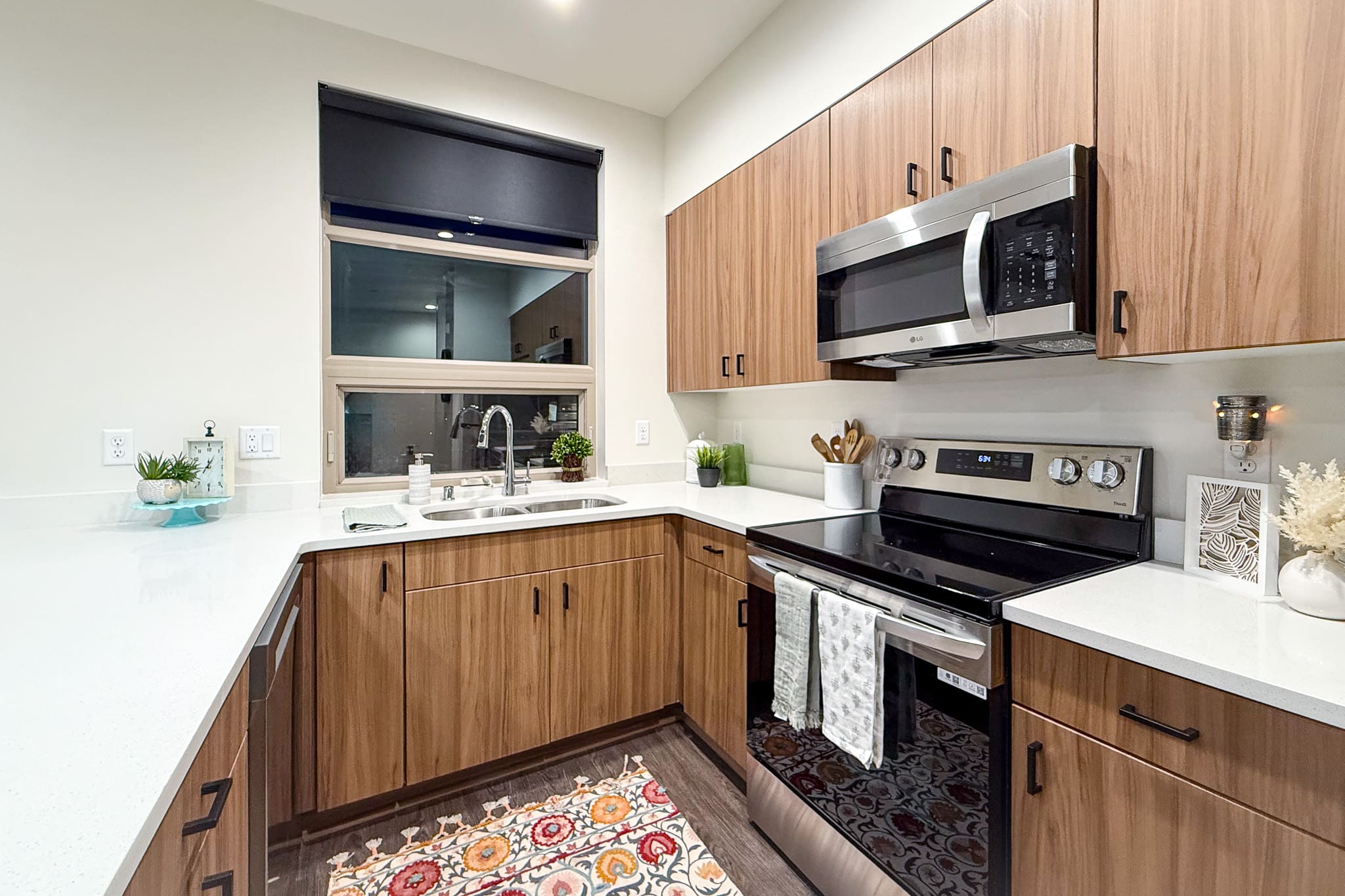 The Paragon Group - The Towns On Elm - Kennewick Washington